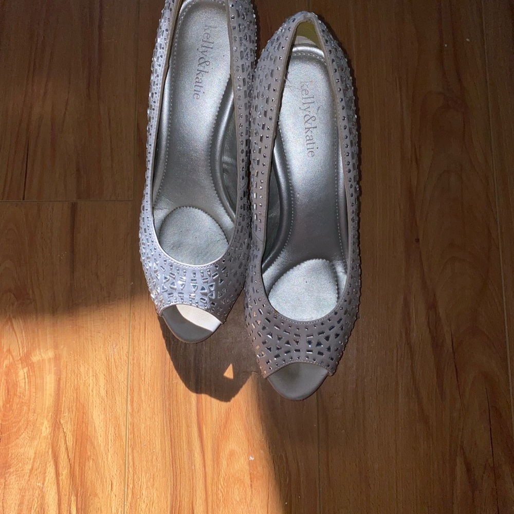 sparkly formal shoes